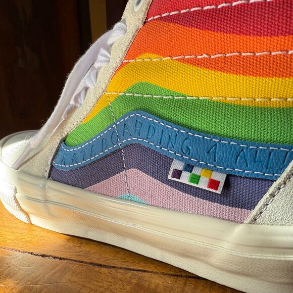 Vans White Rainbow Pride Sk8-Hi Top Skate Shoes Mens Size 6 Womens 7.5 - Picture 8 of 10